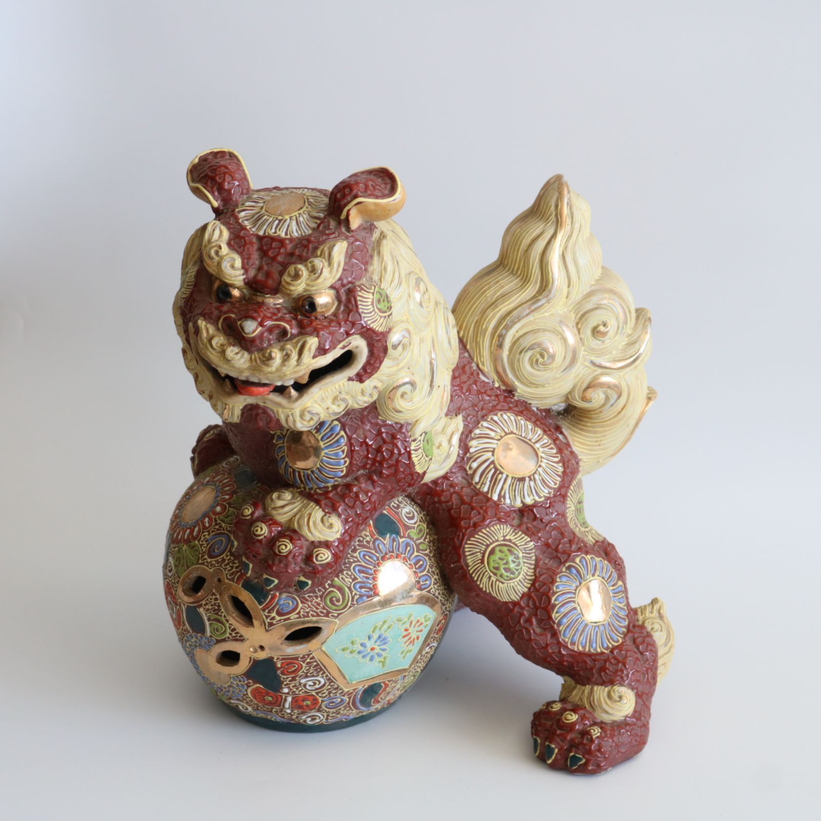 美品 九谷焼 シーサー 沖縄 琉球 狛犬 獅子 玉乗り獅子 狂犬
