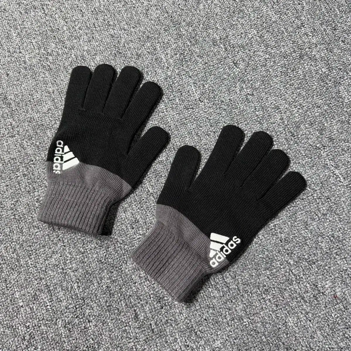 【雷市場（ポンジャン）商品韓国直送】 ヴィンテージ Adidas(アディダス) 手袋 A2_5926