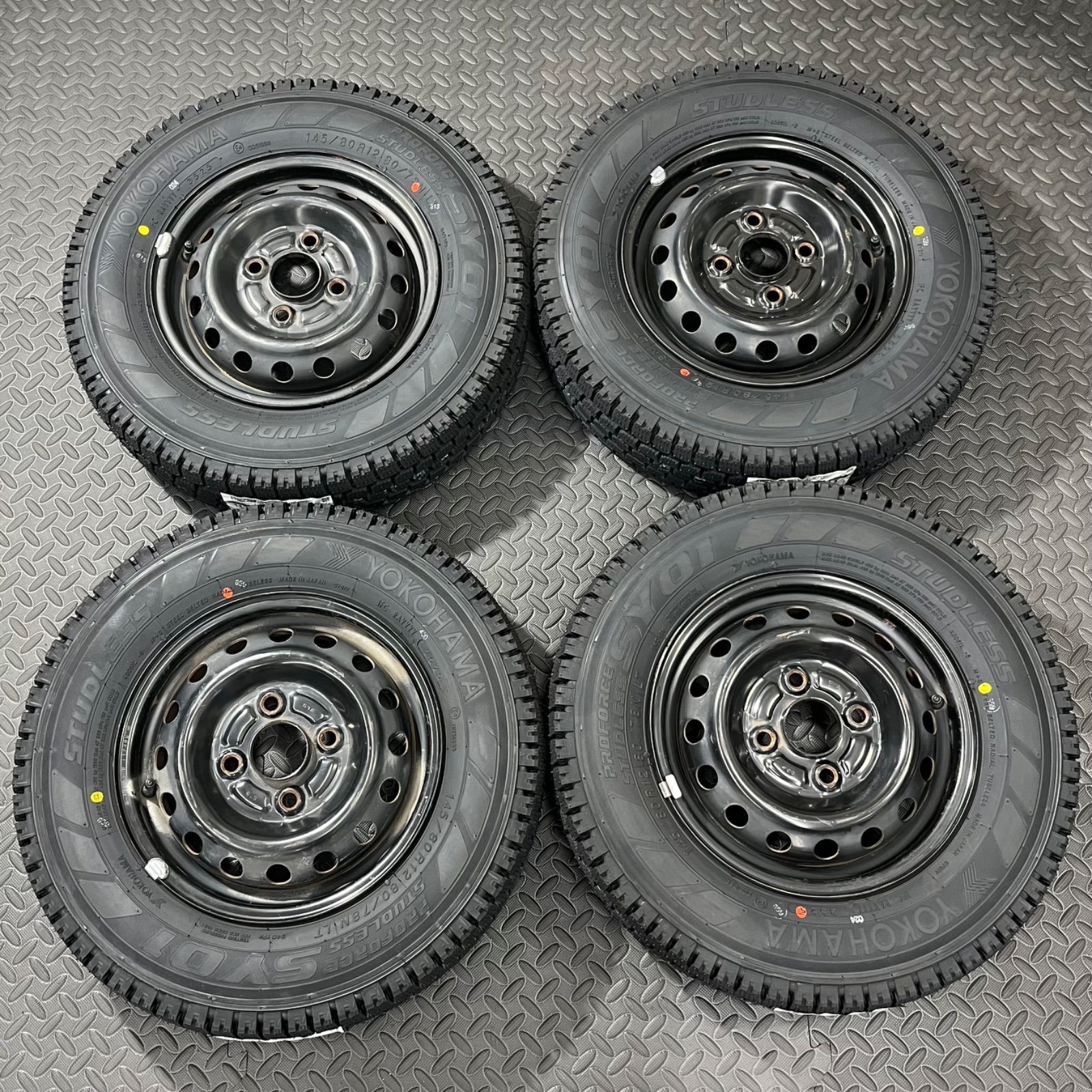 25年製 タイヤ 145 80R12 80 78N LT ヨコハマ SY01V ホンダ アクティ スタッドレスタイヤ 冬タイヤ 1056C