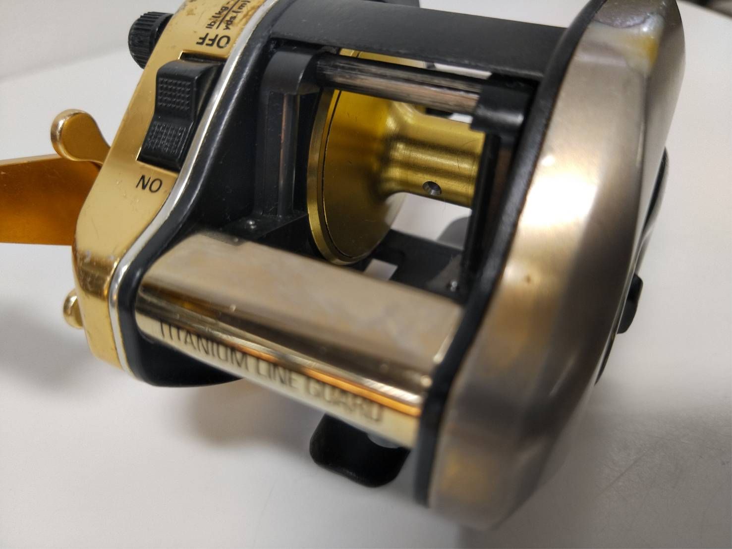 Daiwa　PHANTOM　EX-20 MAGSERVO　ゴールド　右巻き Daiwa PHANTOM EX-20 MAGSERVO ゴールド 右巻き （ダイワ