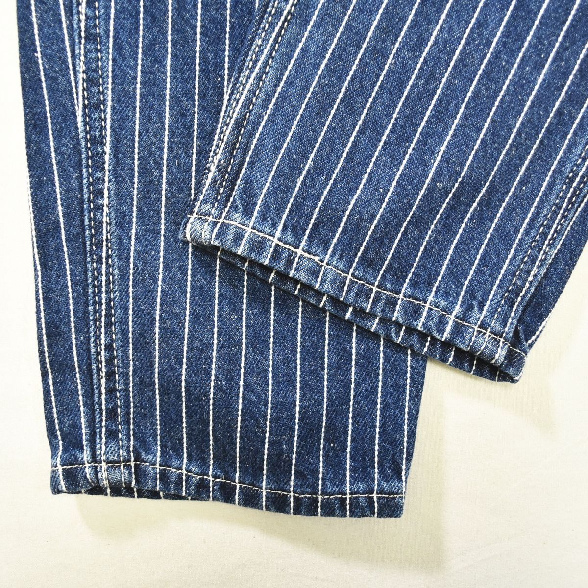 【美品】 リーバイス レッド Levi's RED デニム パンツ W26 x L29 ストライプ柄 インディゴ レディース ♪