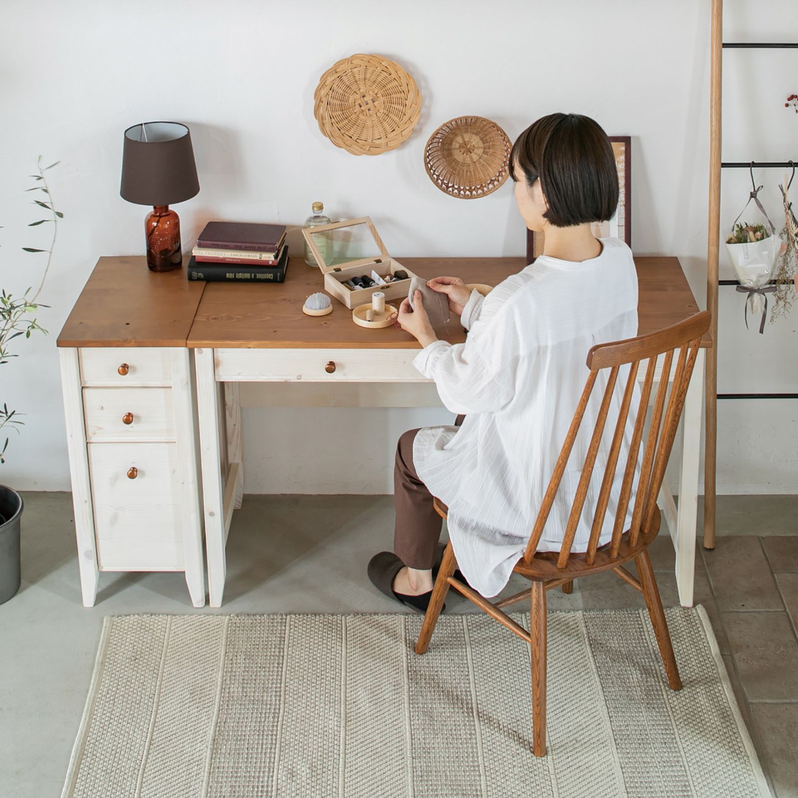 木製チェストパイン材 引き出し 脇机 収納 木製チェストパイン材