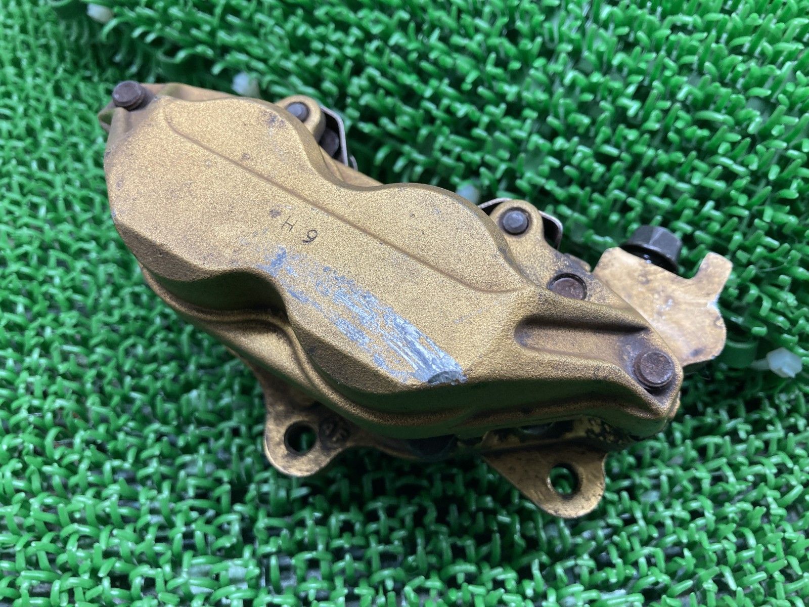 CB1300SF フロントブレーキキャリパー 左 ホンダ 純正 バイク 部品