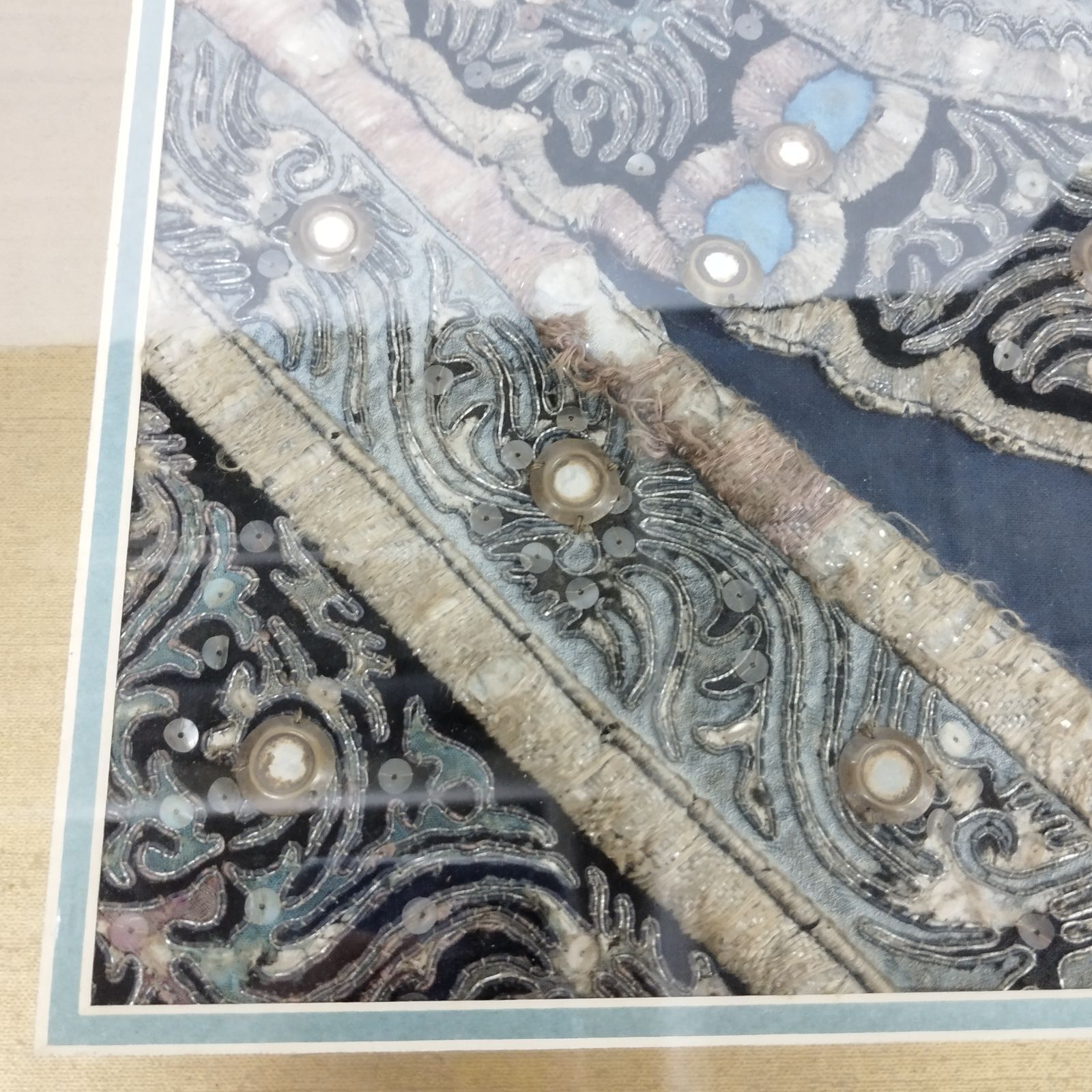 立体刺繍タペストリー 馬に乗る人物 アジア 骨董 美術 中国美術 S15243】中国美術 時代 額装 刺繍 刺繍画 明清織繍 タペストリー