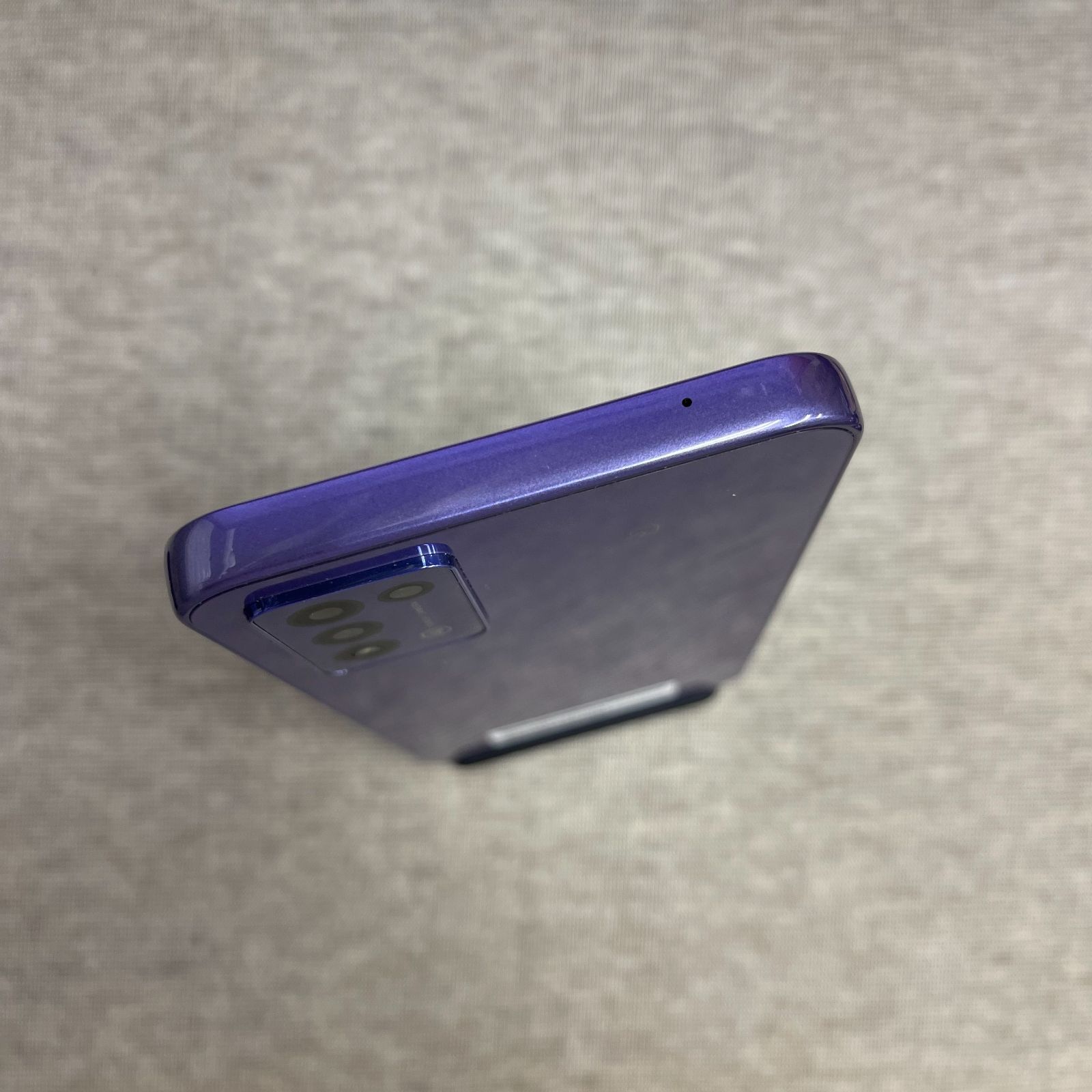 美品　Libero 5G III パープル ソフトバンク系SIM推奨 ワイモバイルのLibero 5G III A202ZTのレビュー！他社で使える