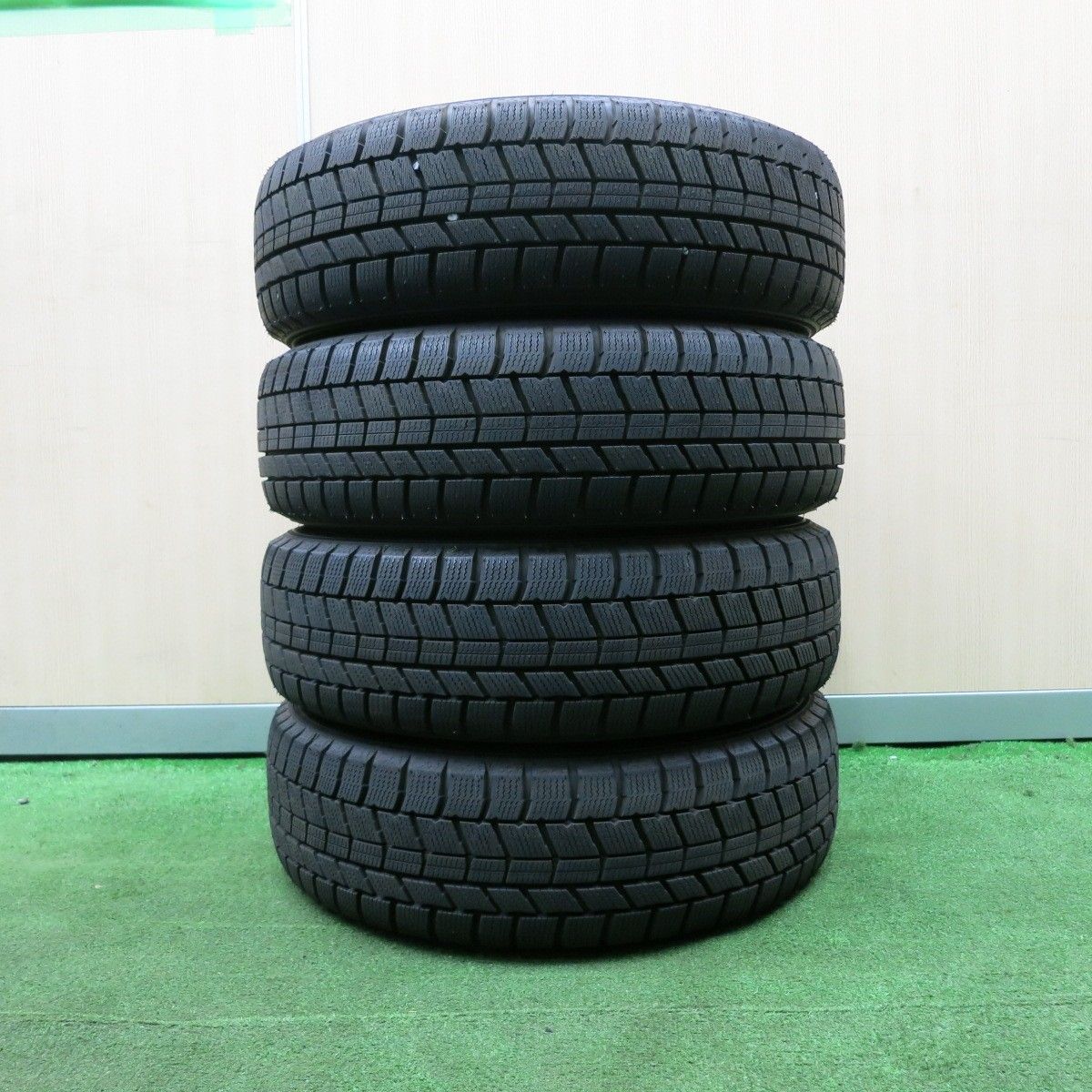 送料無料* バリ溝！22年！キレイ！ほぼ10分☆スタッドレス 165/65R14 