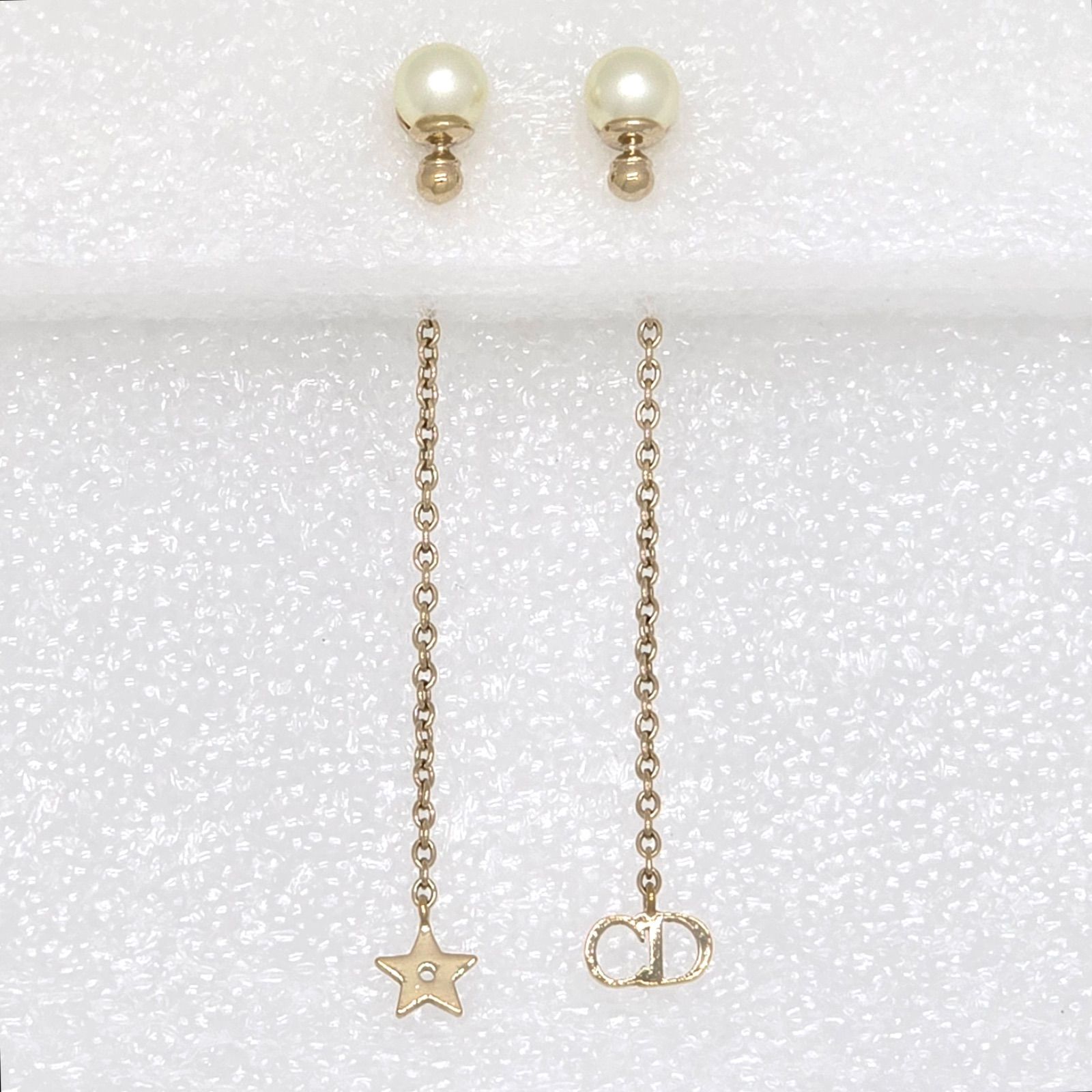 ピアス