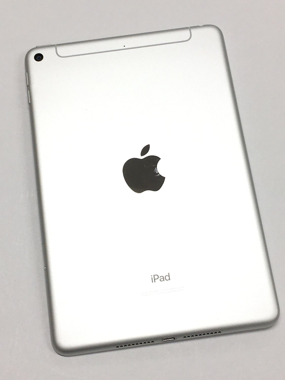 動作確認・初期化済み】美品 電池81％ SIMフリー Apple iPad