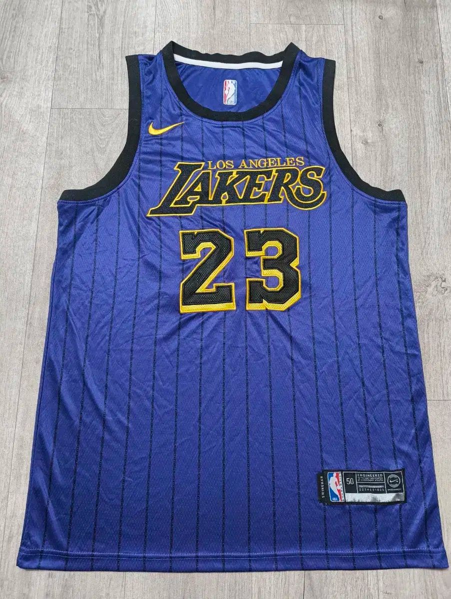 LeBron Nike レブロン ジェームス Lakers NBA バスケットボール ジャージ L