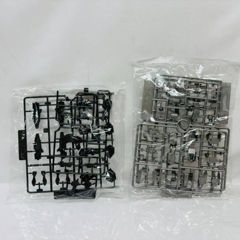 デュアルフェイス プラモデル