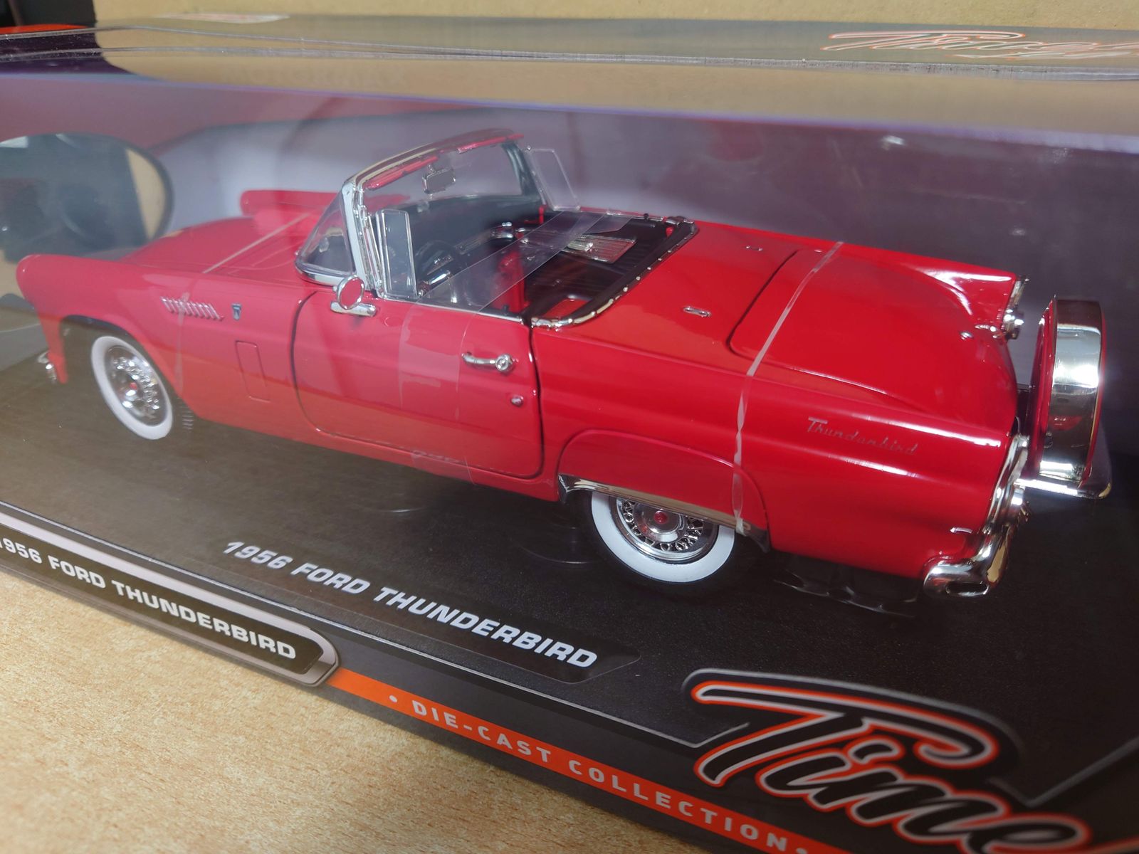 1/18 フォード サンダーバード オープンクーペ レッド 1956 Ford 1/18 フォード サンダーバード オープンクーペ レッド 1956 Ford