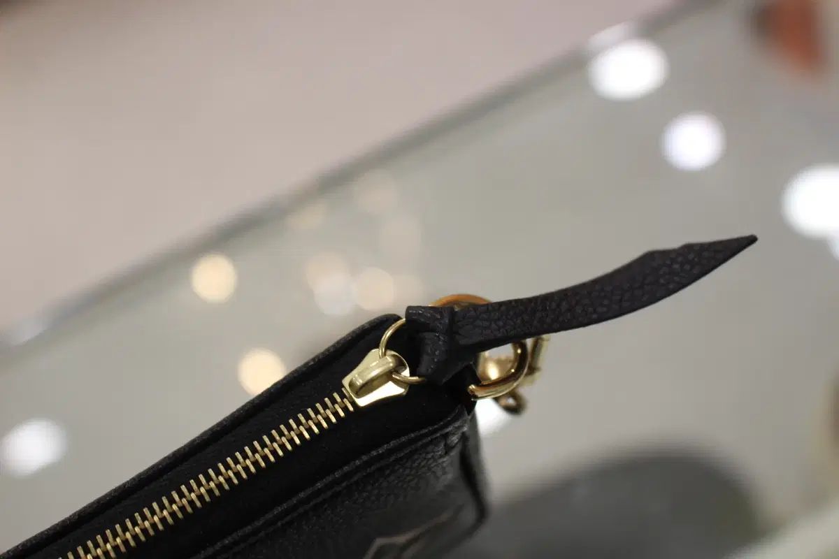 中国 中国景徳鎮製款 薄胎 粉彩百花龍文瓶 梅瓶 F R6147B ユニーク