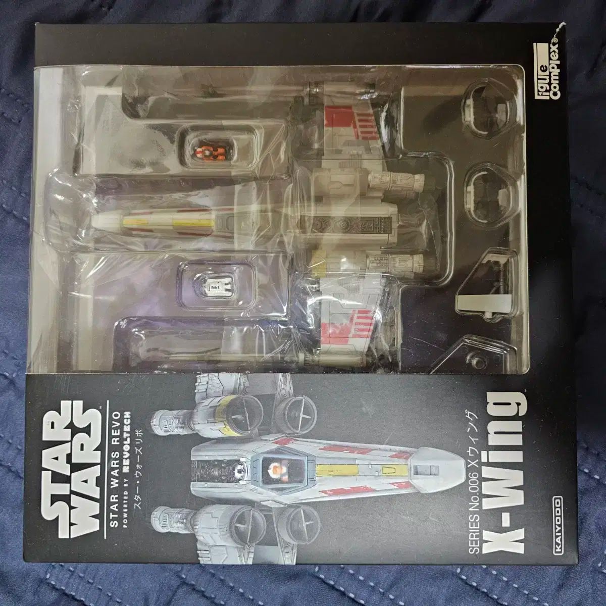リボルテック X WING