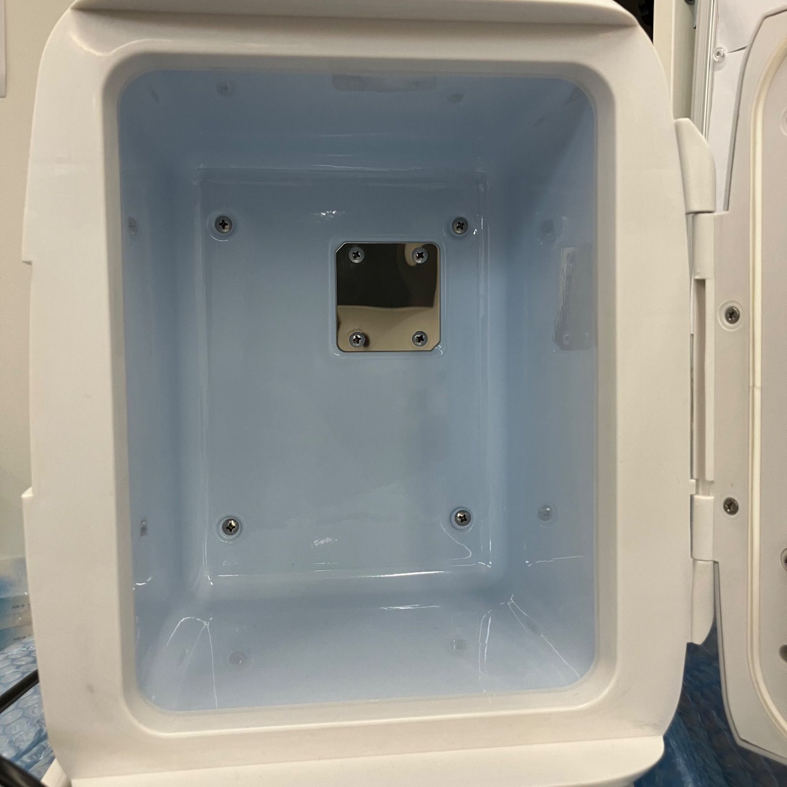 コンパクト電子保冷保温ボックス