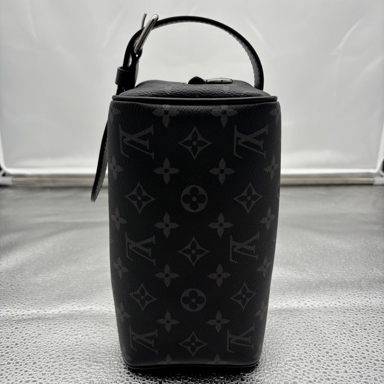 Louis Vuitton ドップキット　モノグラム　ロッカー　エクリプス LOUIS VUITTON ルイヴィトン ロッカー ドップ・キット