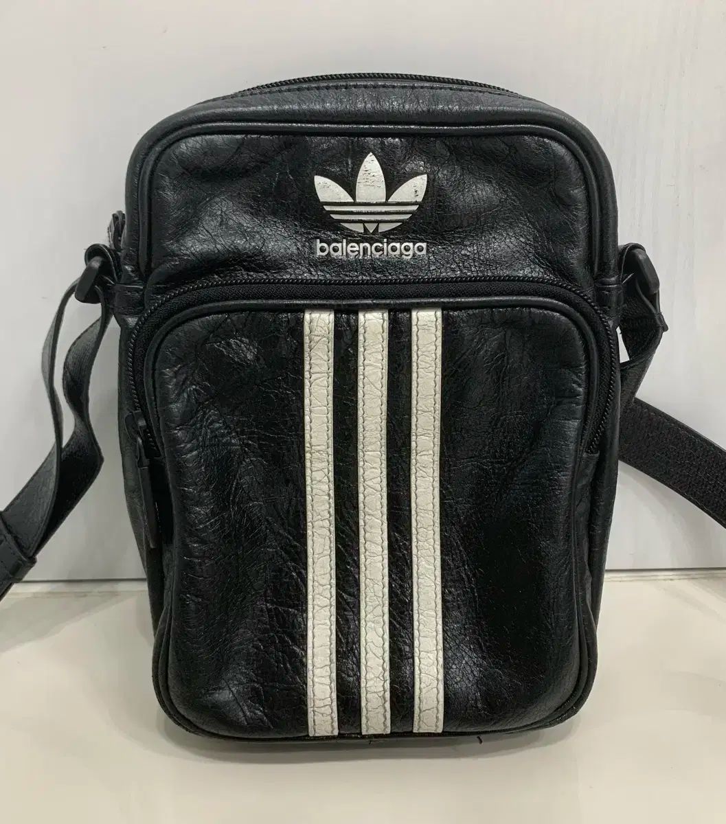 OS BALENCIAGA(バレンシアガ) adidas(アディダス) クロスバッグ