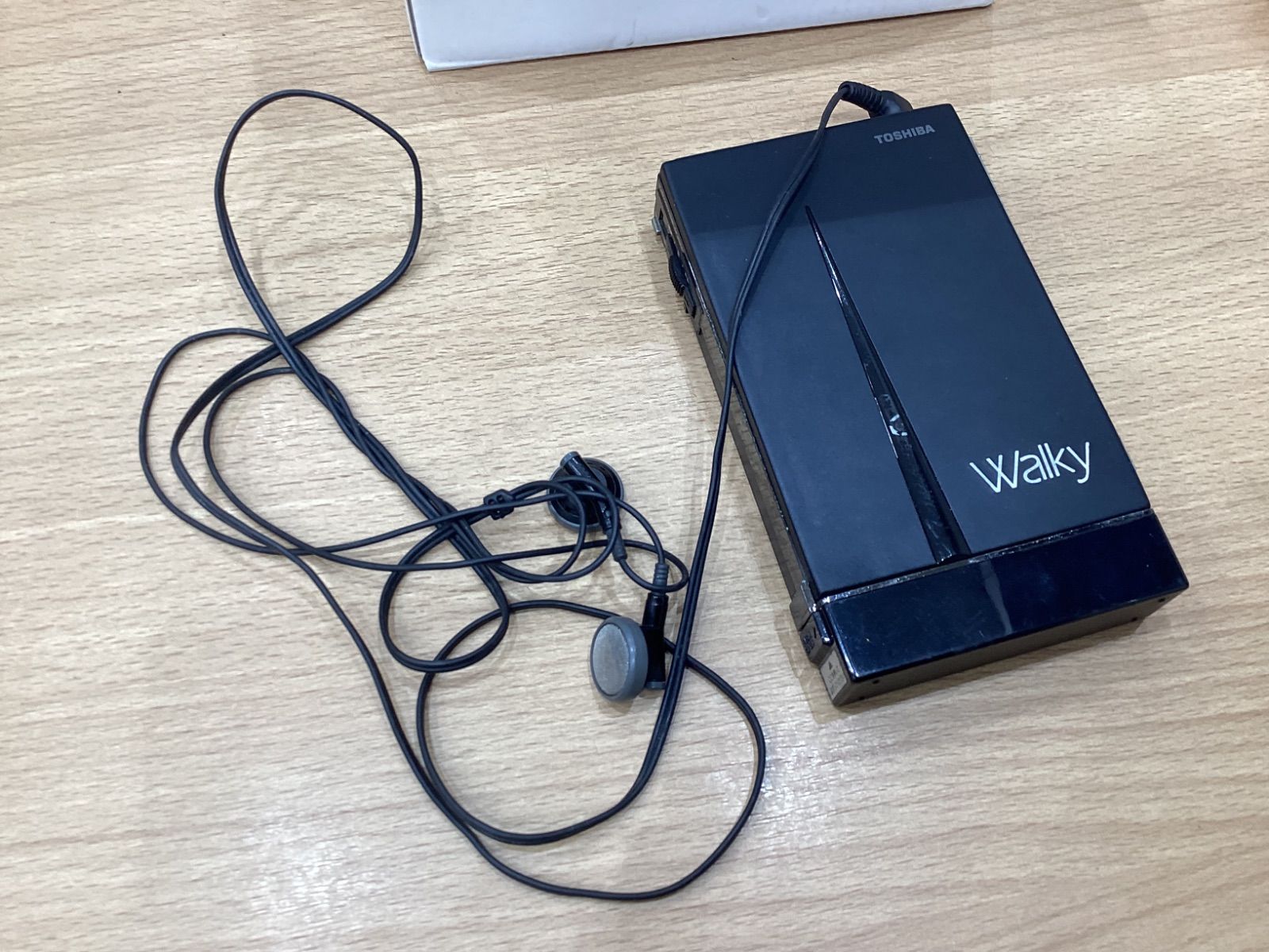 TOSHIBA 東芝 KT-AS2 ポータブルカセットプレーヤー Walky 赤 RP-AF9