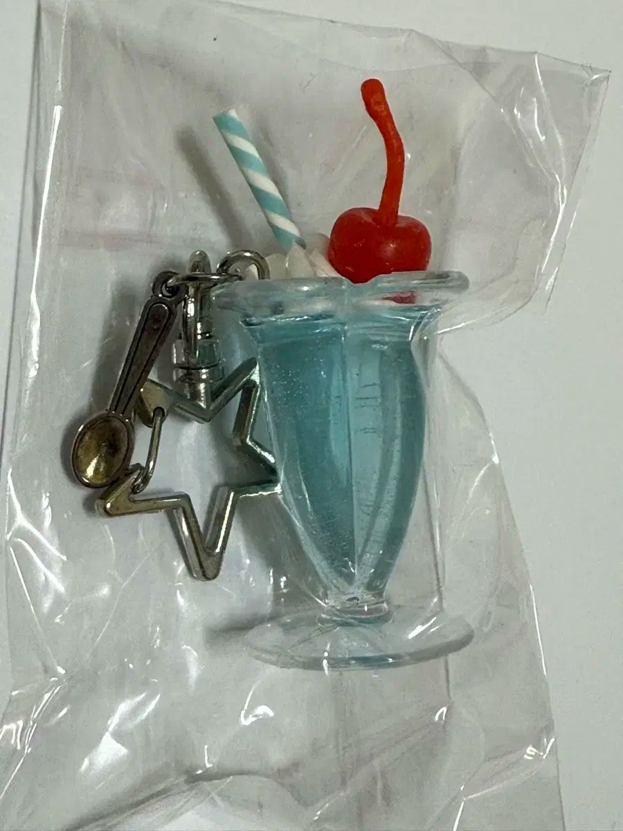 カクテルソーダ キーホルダー ミニチュア 小物