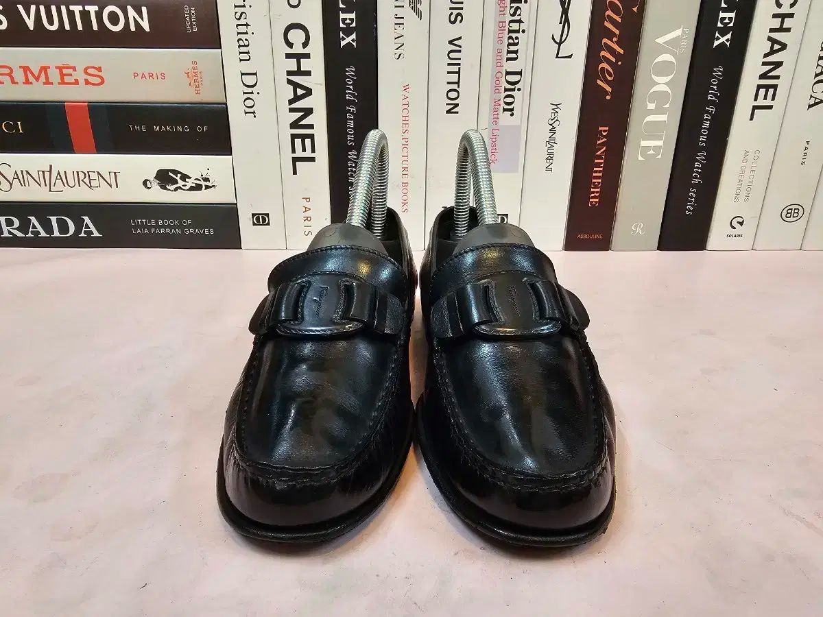 FERRAGAMO フェラガモ レディース 靴 ローファー 230