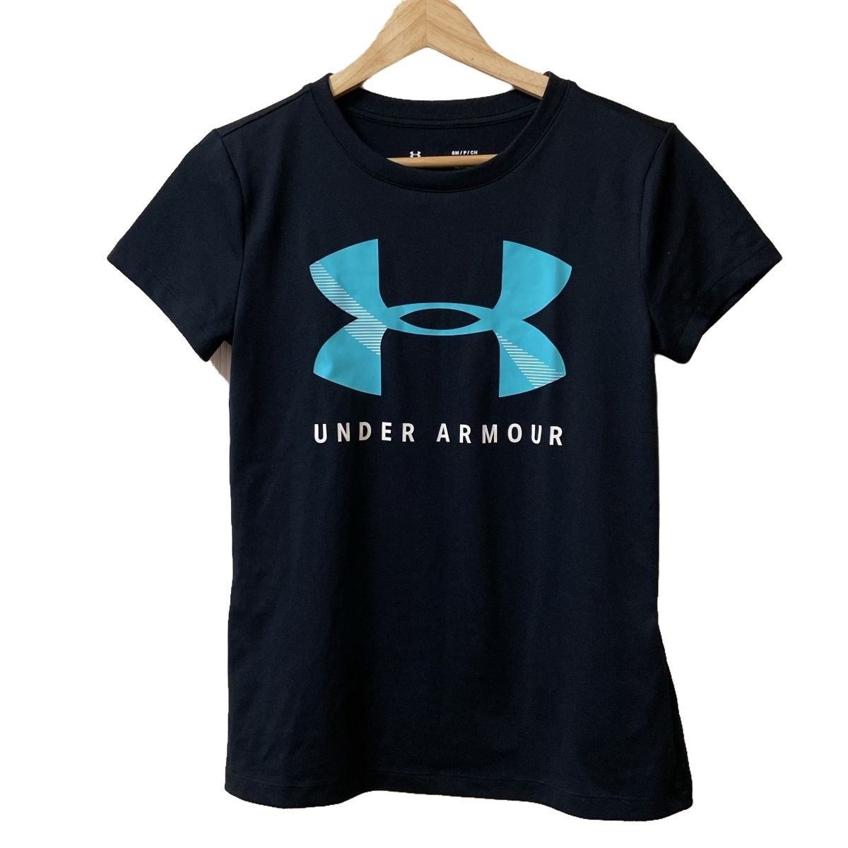 UNDER ARMOUR(アンダーアーマー) 半袖Tシャツ サイズSM レディース美品 - 黒×ブルーグリーン×白 クルーネック - メルカリ