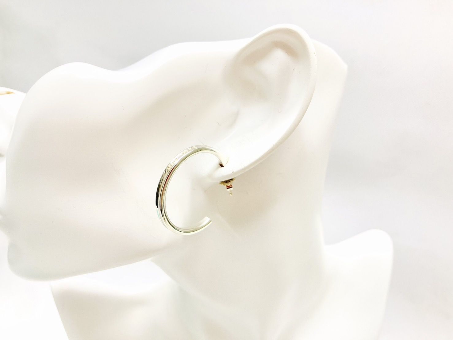 美品 ティファニー 1837 ナロー フープ ピアス ミディアム/24-3370