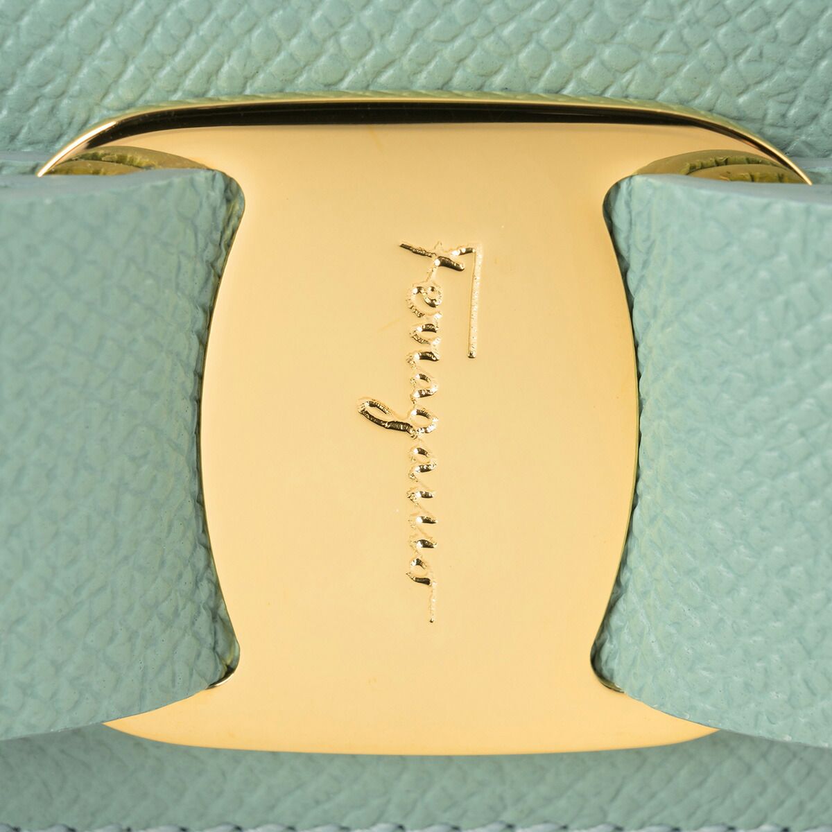 新品 フェラガモ FERRAGAMO 2つ折り財布 コンパクトウォレット