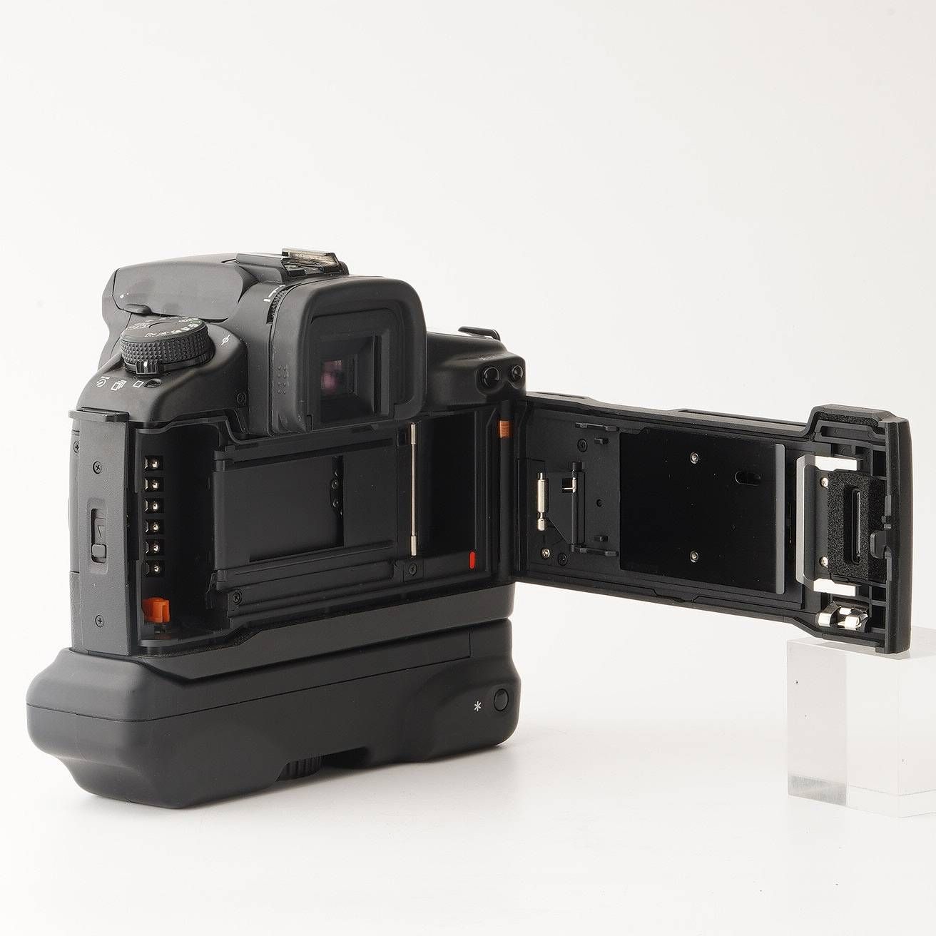 キヤノン Canon EOS 7 ボディ オファー / バッテリーパック BP-300