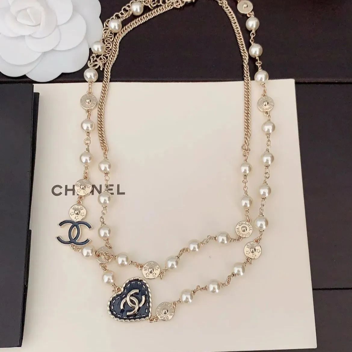 エレガント ロングスタイル】CHANEL シャネル ブラックエナメルハート ...