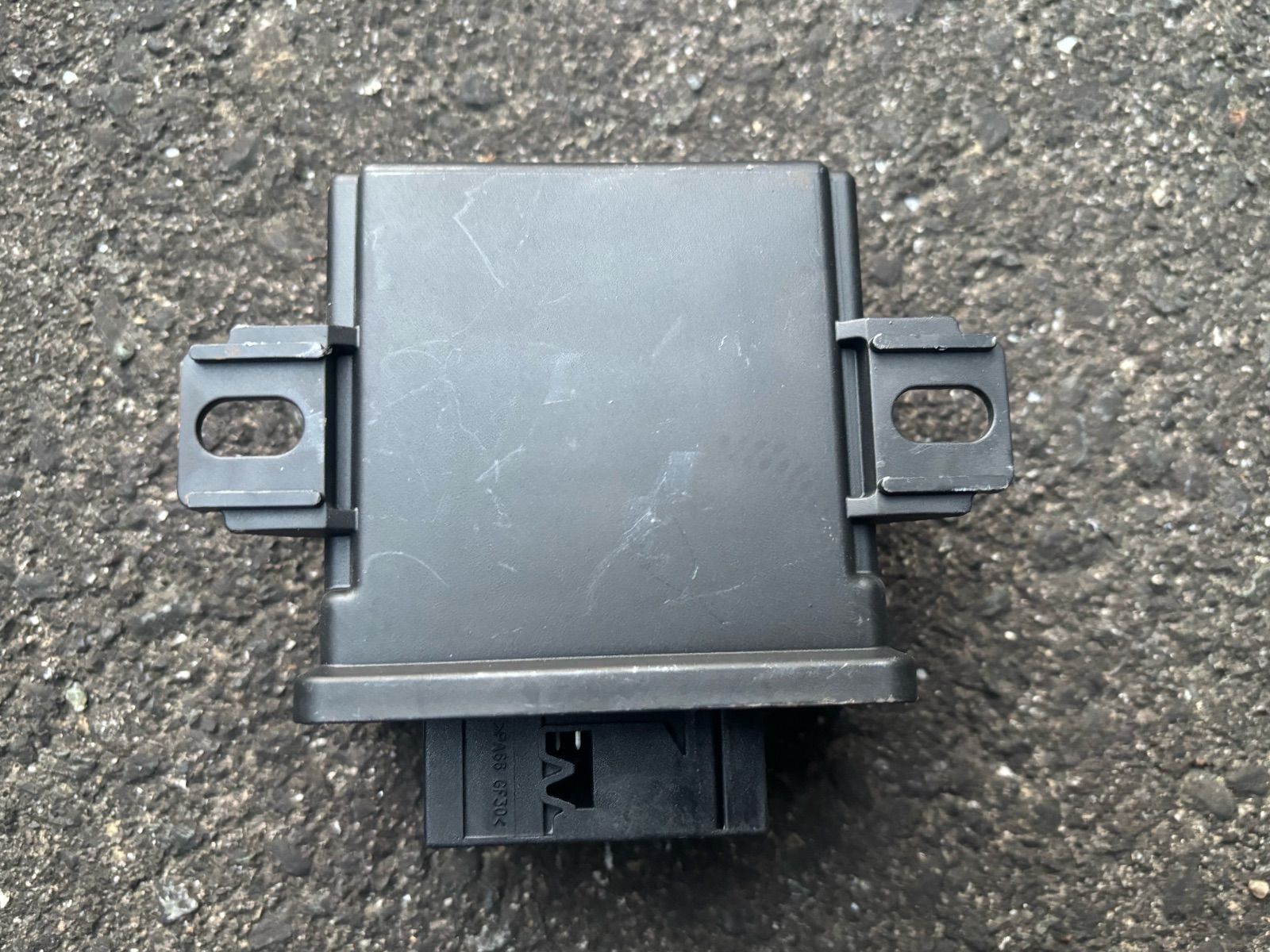 アウディ A7 スポーツバック 4GCYPC ヘッドライトレンジコントロール 4H4907357E