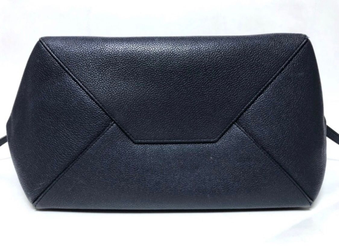 早い者勝ち！【大容量！】CELINE セリーヌ カバ ファントム スモール  