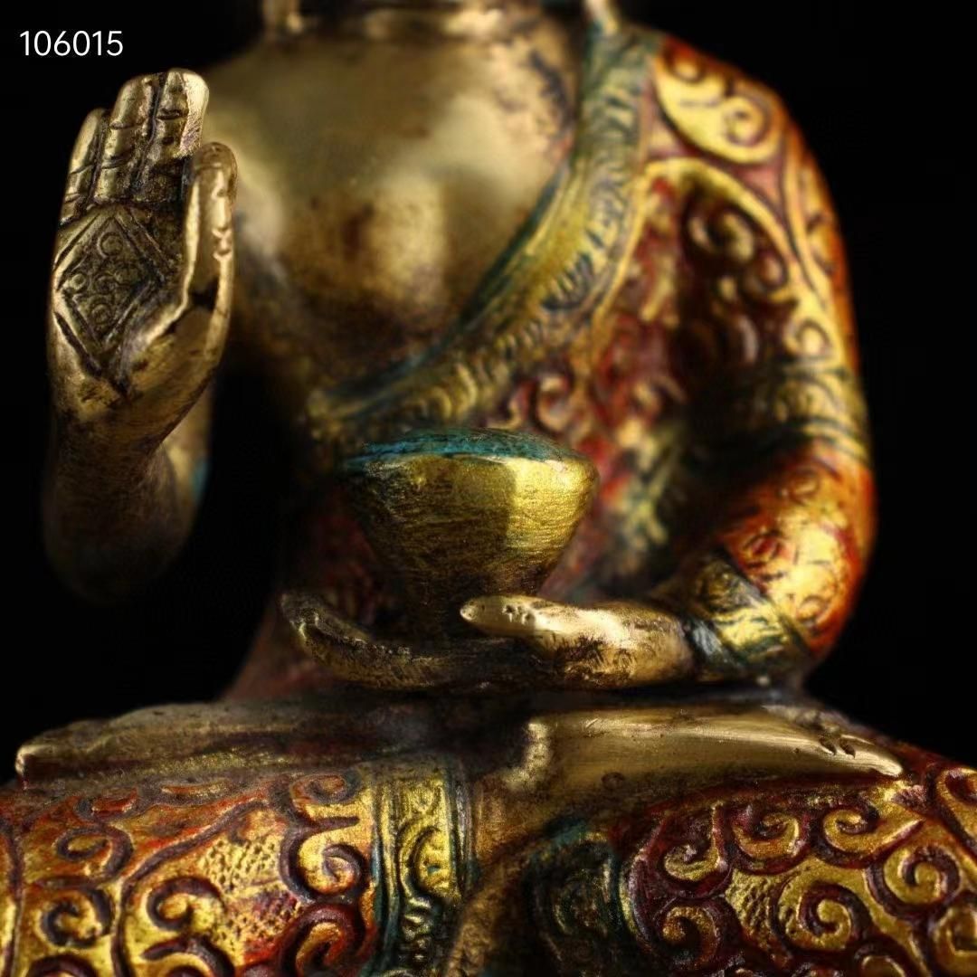 中国古美術・旧西蔵古い純銅純手で宝石を嵌め込んだ絵画を描く金