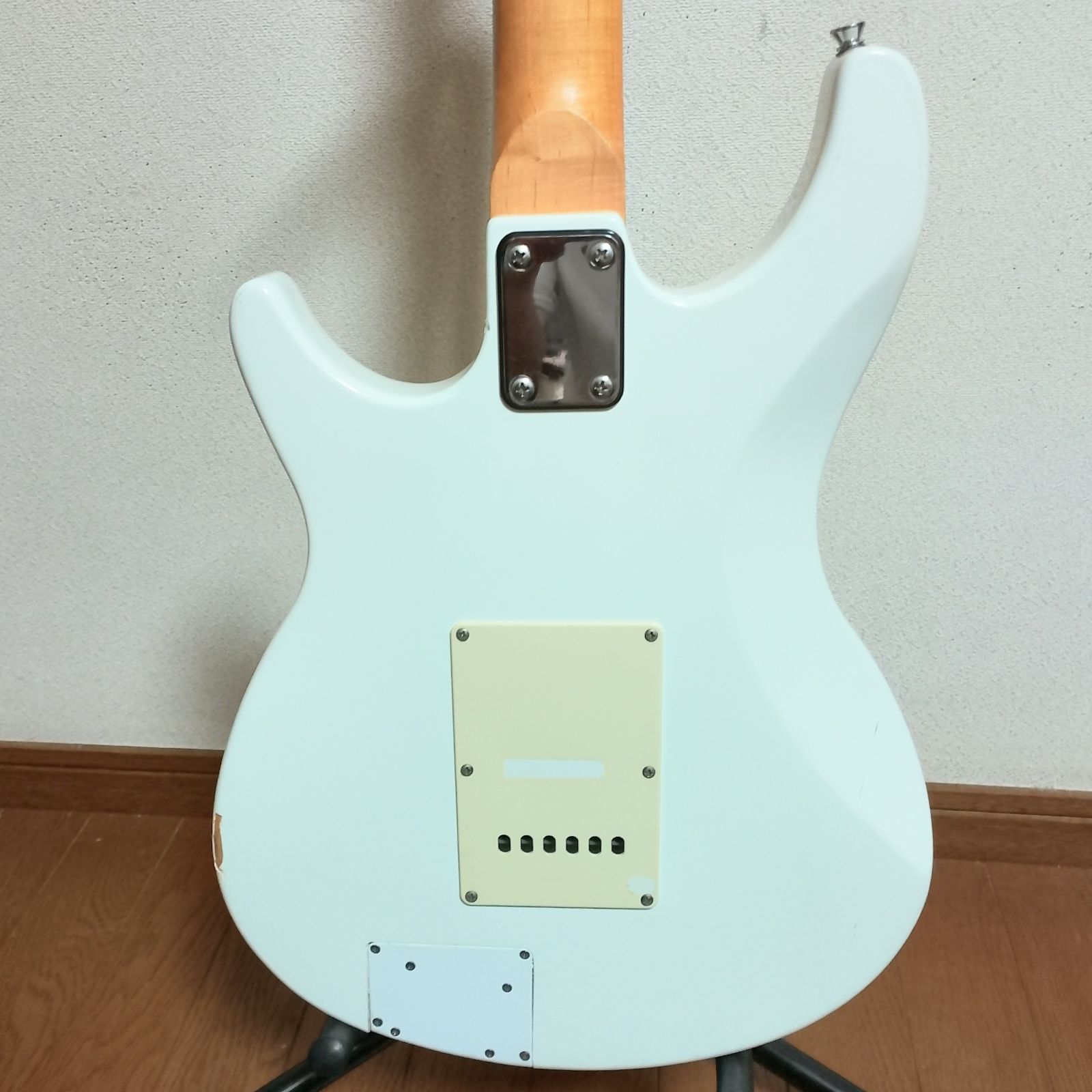 BEHRINGER iAXE393 USB端子付き エレキギター 弦は新品！ ギター