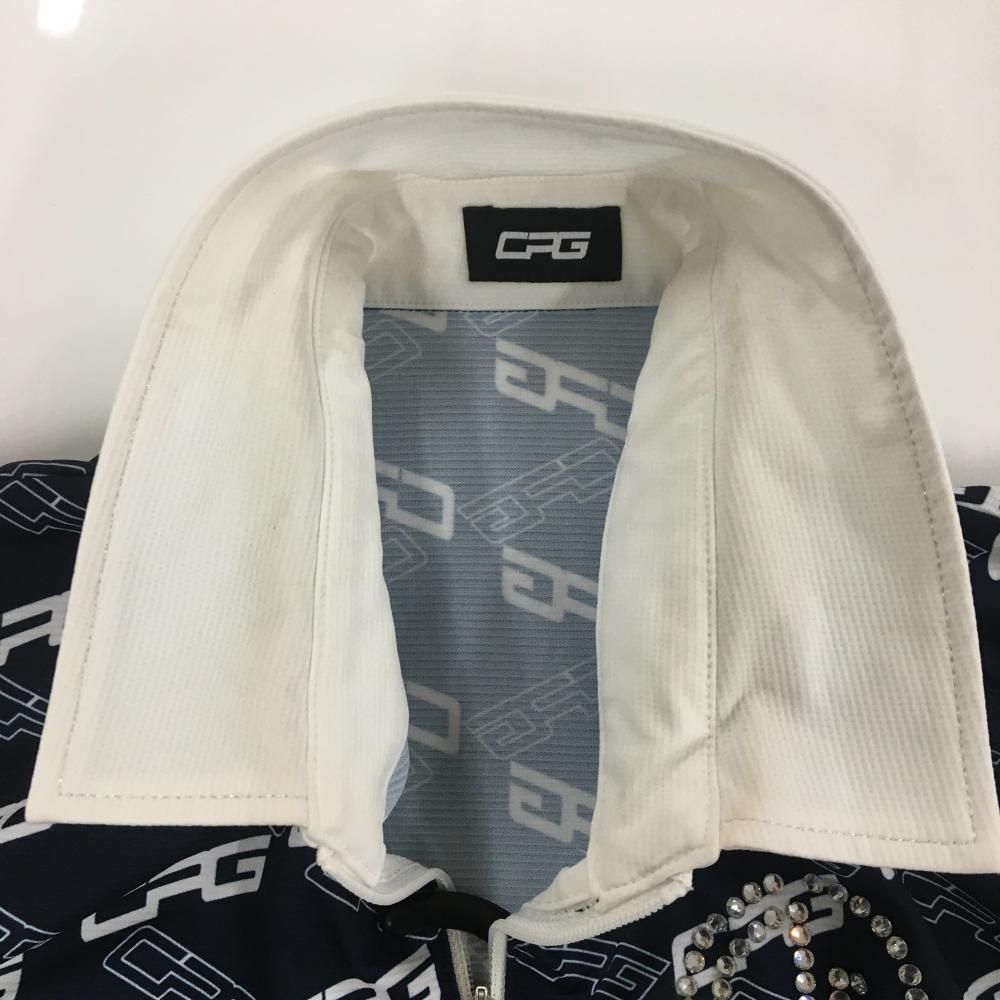 シーピージーゴルフ ノースリーブポロシャツ ネイビー×白 ロゴ総柄