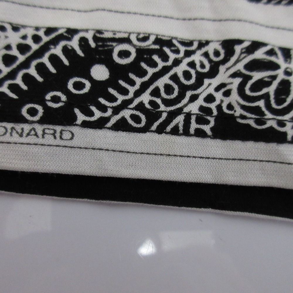良品 LEONARD レオナール フラワープリント ショートスリーブ ブラウス カットソー サイズ42 ブラック×ホワイト レディース 古着 中古 良品 LEONARD レオナール フラワープリント ショートスリーブ