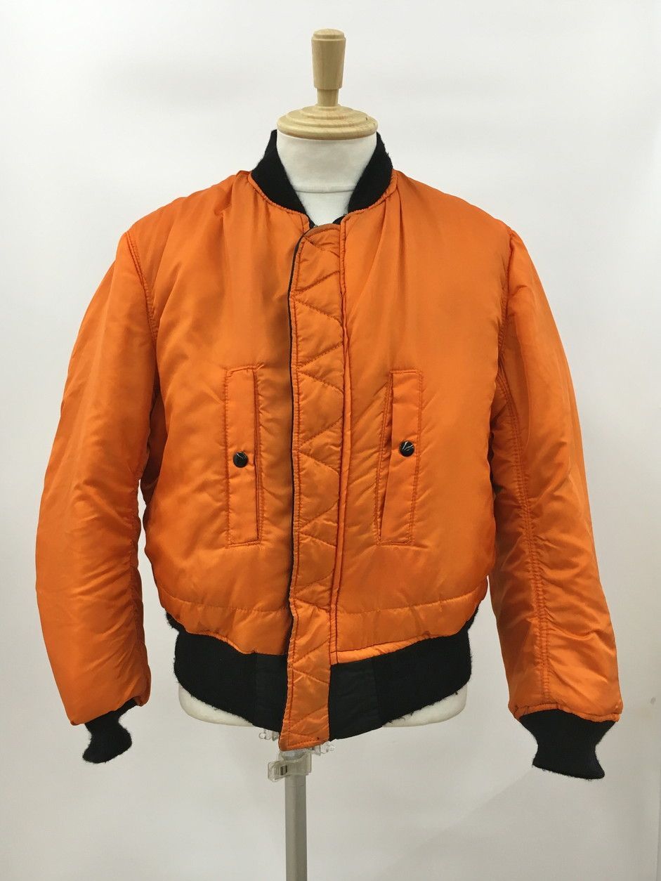 アルファインダストリーズ MA-1 リバーシブルUSA IDEALジッパー L アルファインダストリーズ MA-1 リバーシブルUSA IDEALジッパーM T3022