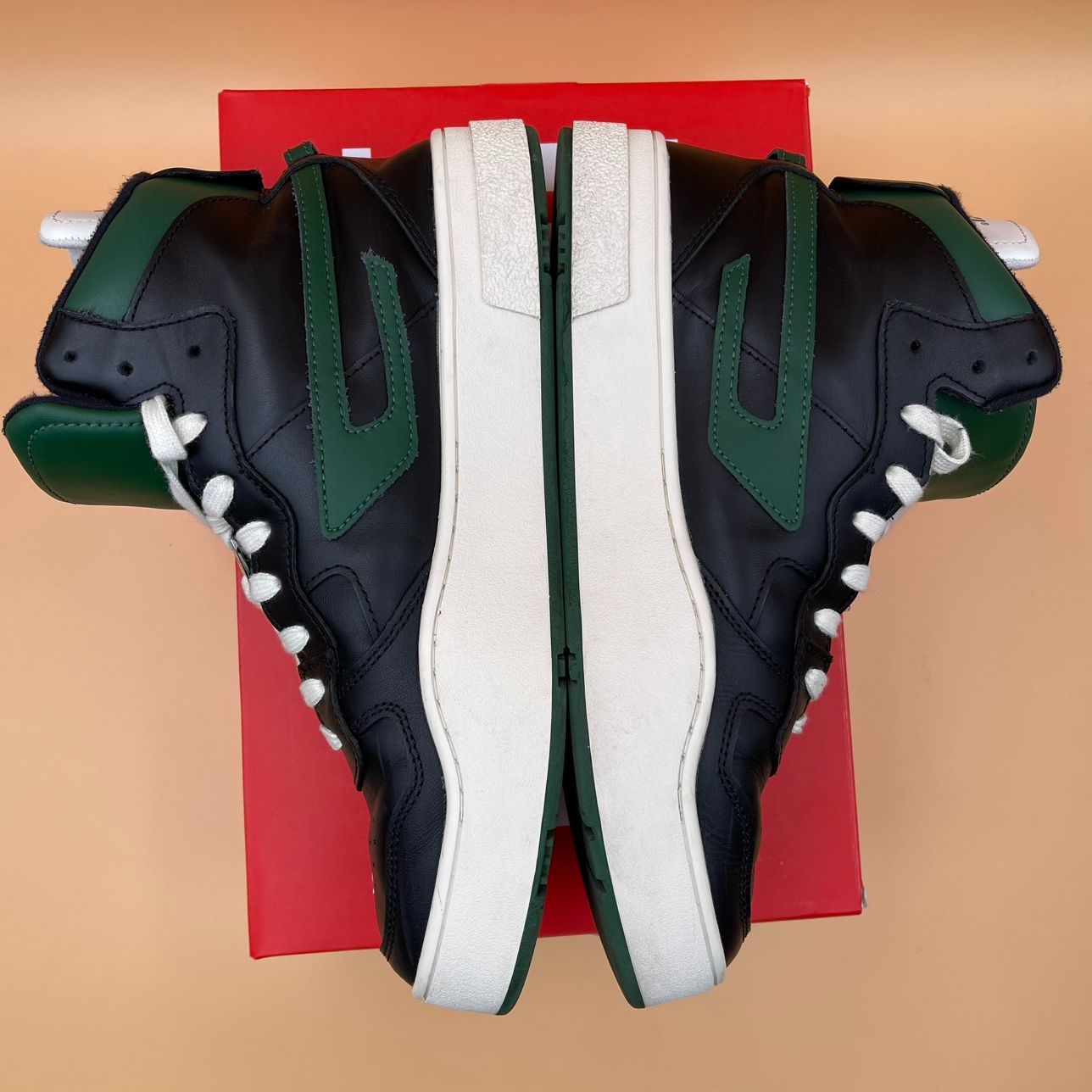 Green|Y02675