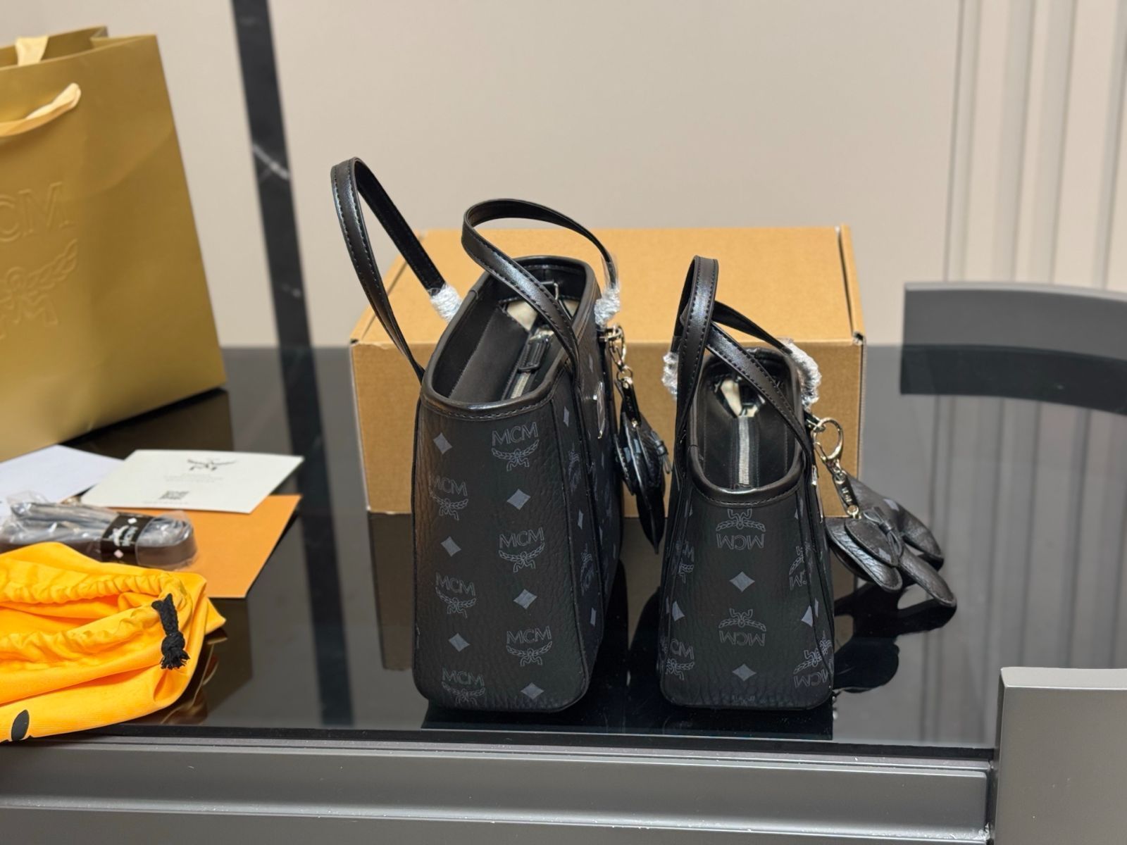 今日特価】MCM New Market Tote Bag メシューエム ニュー