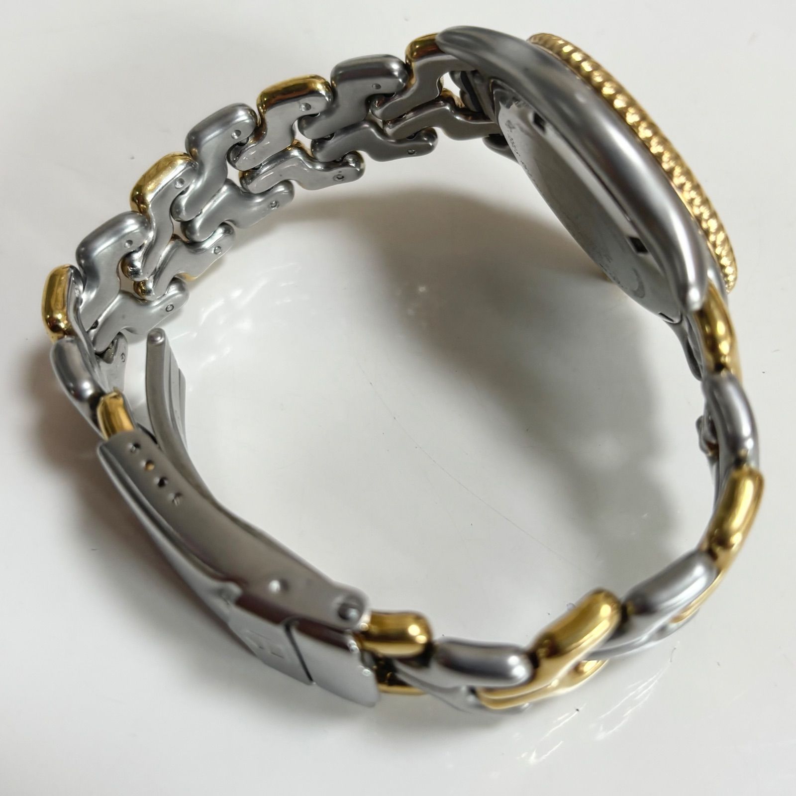 ジャンク　動作品 タグホイヤー TAG Heuer SELシリーズ クロノグラフ CG2111 SSメンズ自動巻き 送料無料TAG Heuer⁄タグホイヤー⁄S95.213M⁄セルシリーズ⁄コンビ⁄クォーツ腕時計⁄電池切れ⁄動作未確認⁄ジャンク品扱い⁄中古品