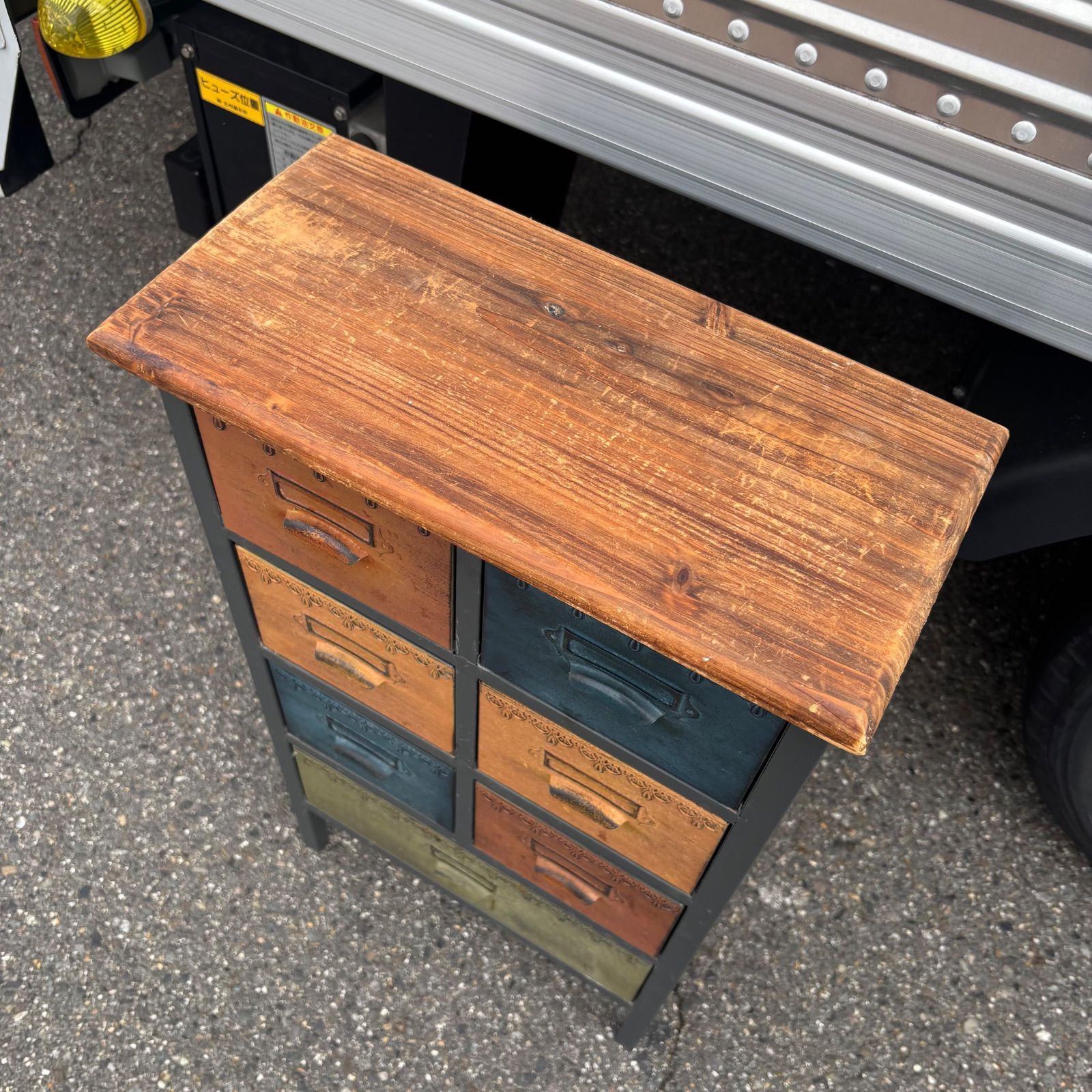 アンティーク調チェスト 8杯引き出し 木目天板 リビング収納 小物入れ