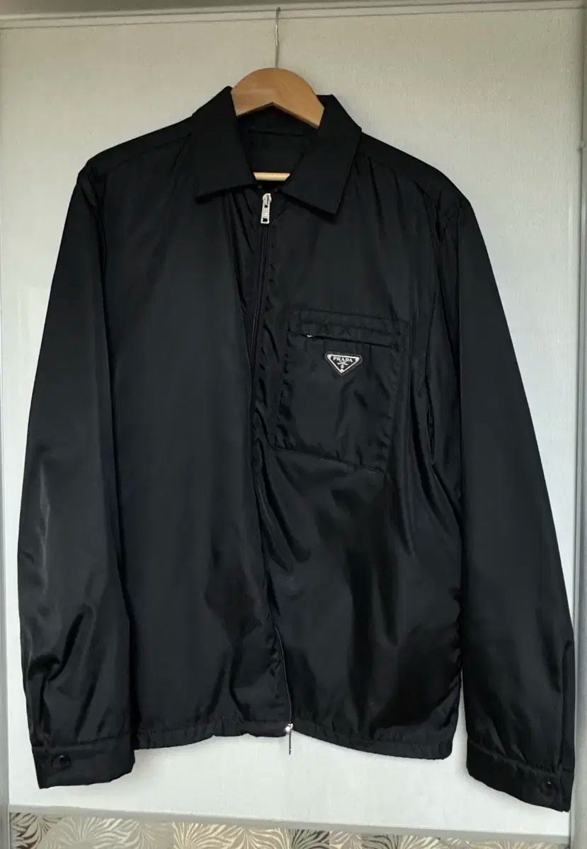 【雷市場（ポンジャン）商品韓国直送】 PRADA(プラダ) リナイロン サイズ XL 出品