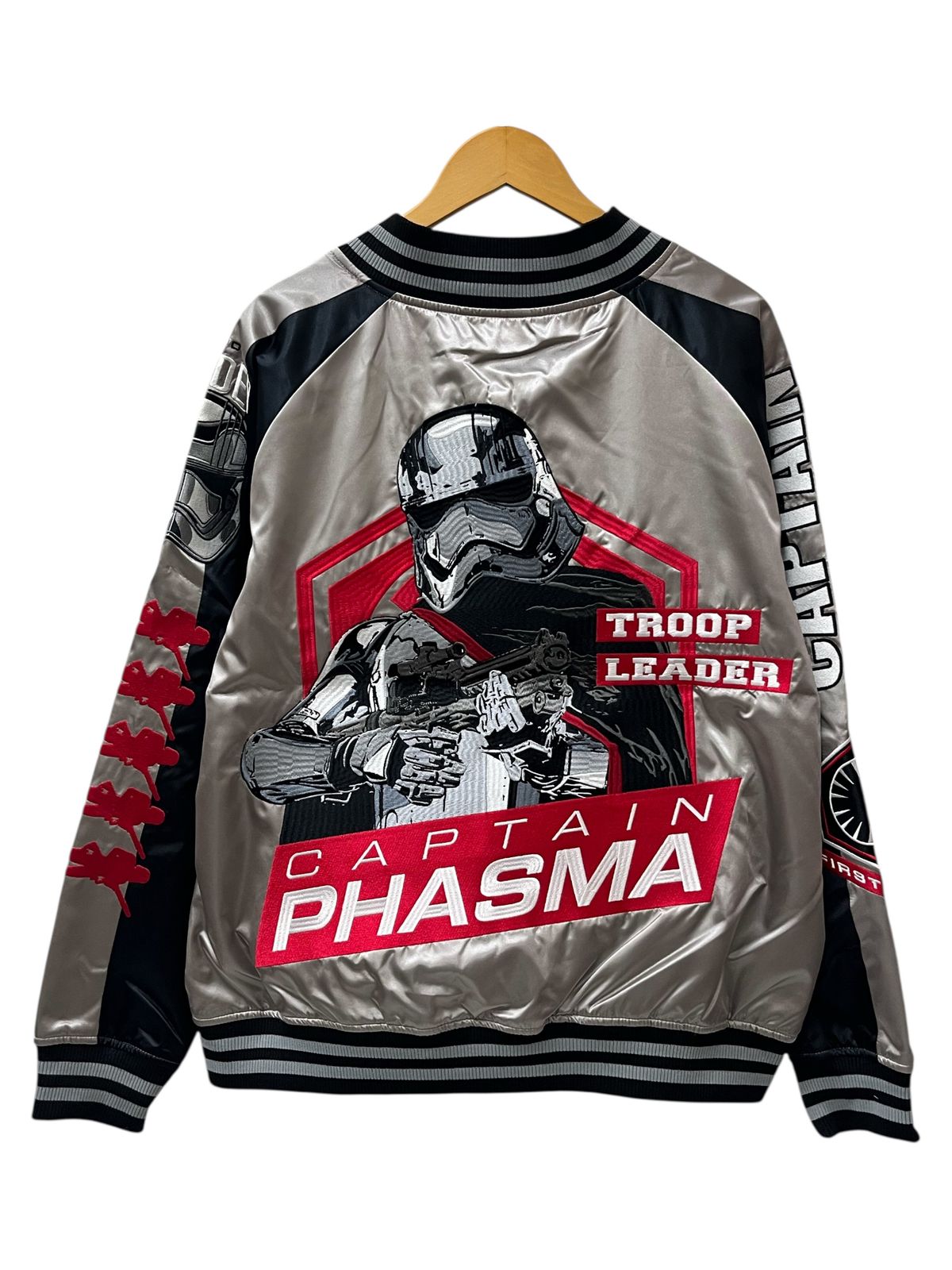 新品】スター・ウォーズ スカジャン キャプテン・ファズマ Lサイズ