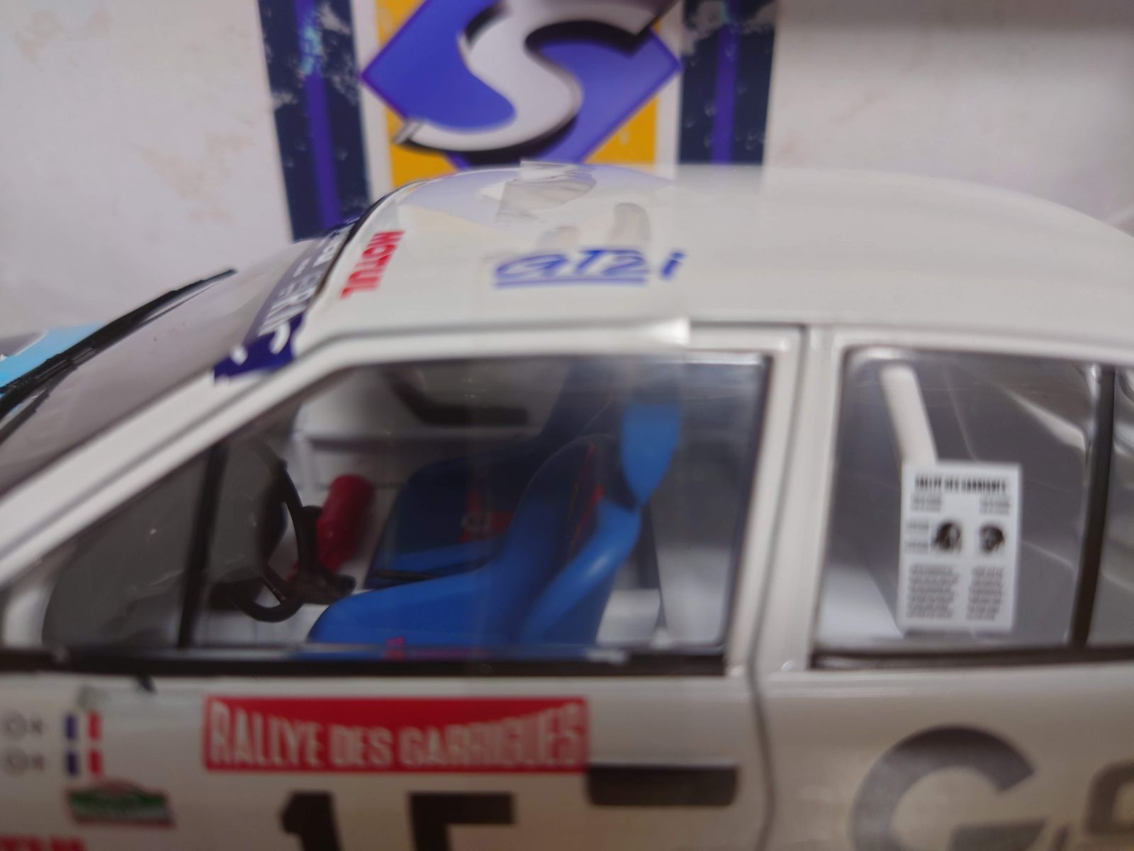 1/18 アルファロメオ GTV6 ガリゲスラリー 1986 #15 ホワイト