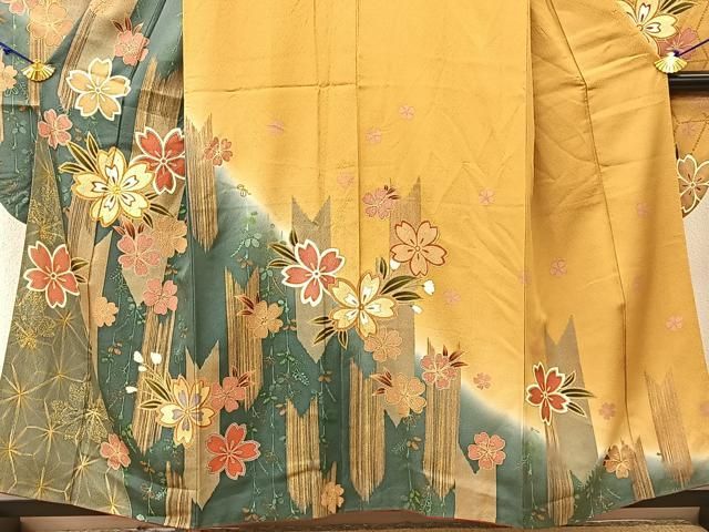 豪華振袖　駒刺繍　流水舞鳥文　暈し染め　金彩　着丈168cm　正絹　逸品 平和屋着物□豪華振袖 駒刺繍 矢羽舞桜文 暈し染め 金彩 正絹