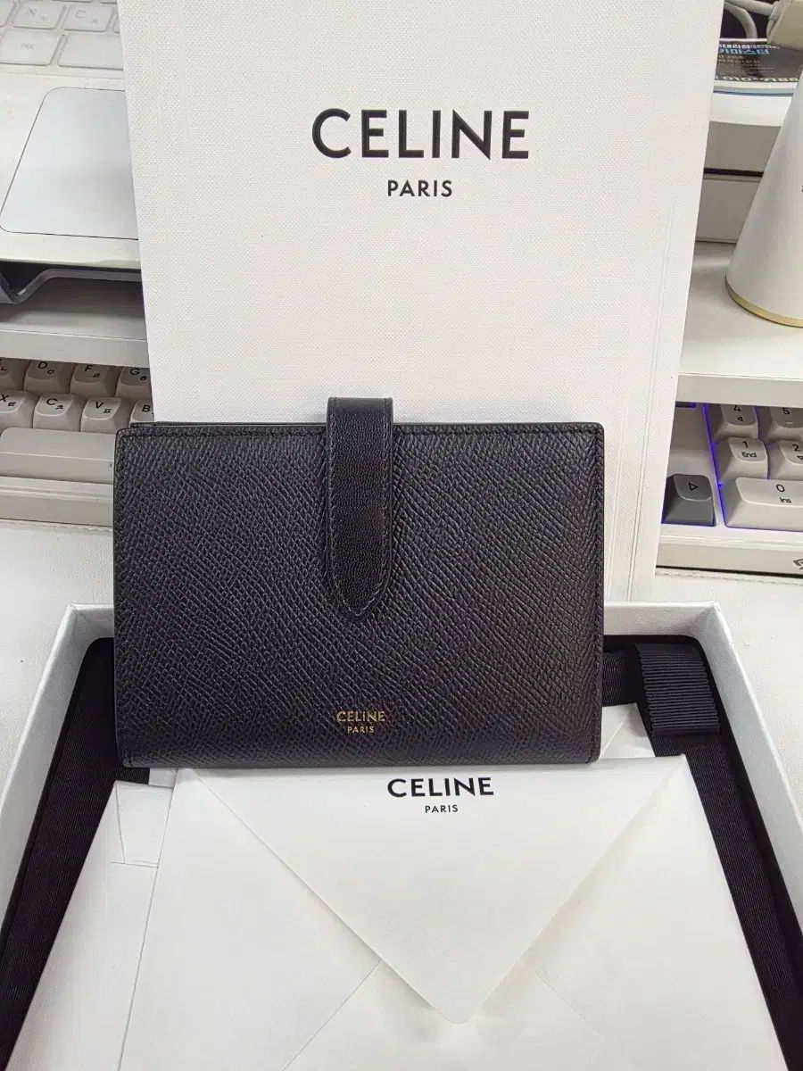 Louis Vuitton タイガ ブラック レザー 名刺入れ 6966 LOUIS VUITTON