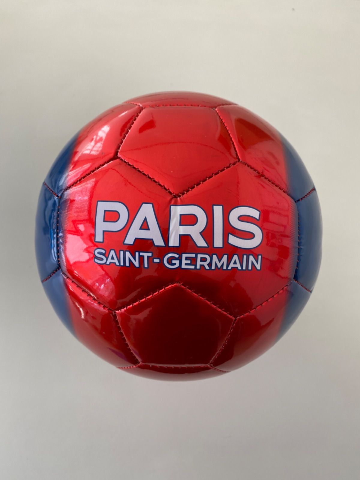新品未使用ナイキサッカーボール（5号球）マジア・ジョーダン・PSG