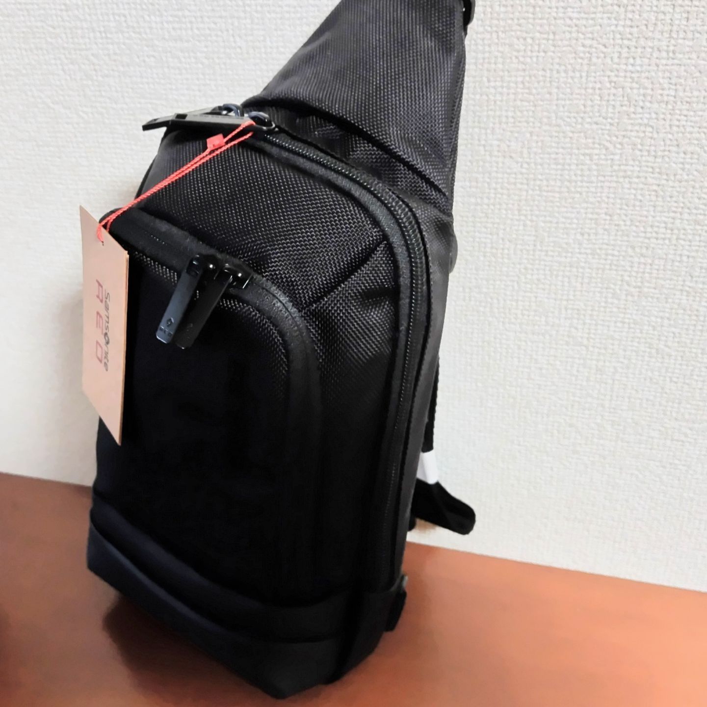 即日配送】Samsonite RED サムソナイト レッド ボディバッグ