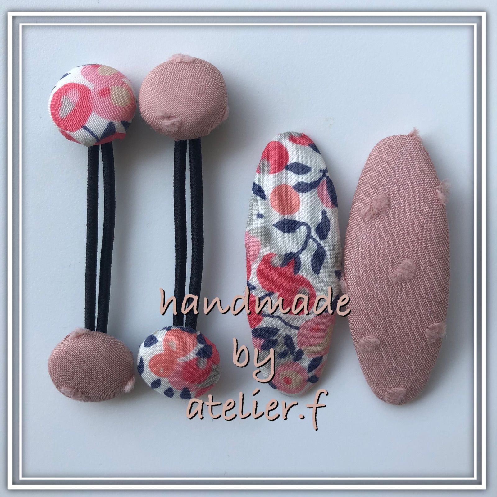 パッチンピン　くるみボタン　リバティ　ドットミニヨン　ハンドメイド　ヘアアクセ パッチンピンくるみボタンリバティドットミニヨンハンドメイド