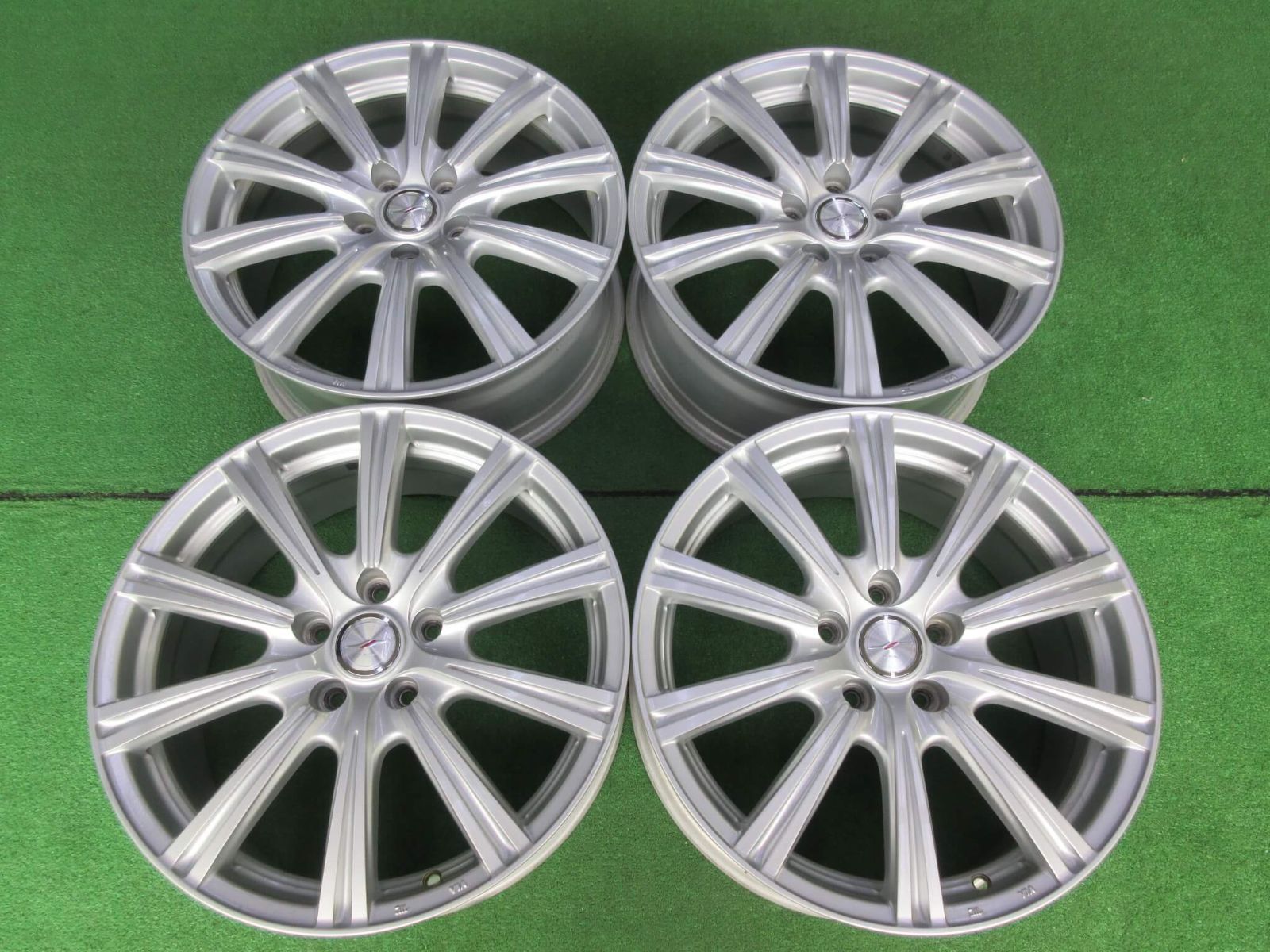 フォレスター クロストレック系 ホイール ウェッズ ジョーカーステア 7.5J-18 5H114.3 53 スタッドレス用に是非