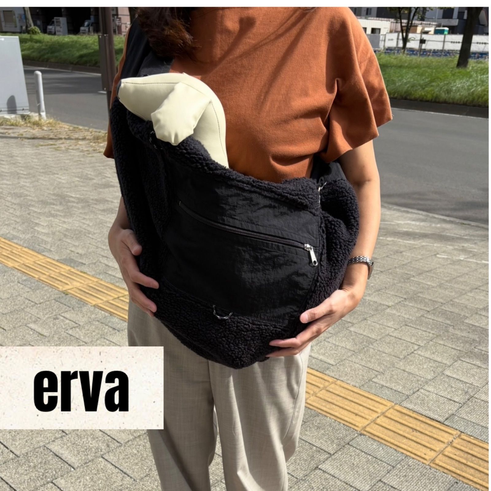erva エルバ Lサイズ ボアシンプルドッグスリング リングカラビナ2つ付 ボア 黒 日本製 犬用品 キャリーバッグ 秋冬 6449275