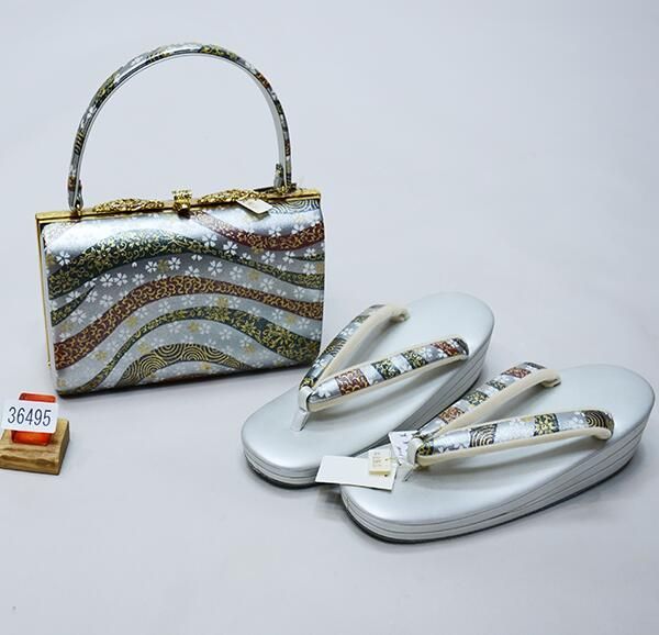 和装 草履バッグセット 帯地 椿 白×金 3枚芯 フリーサイズ k19-10 和装